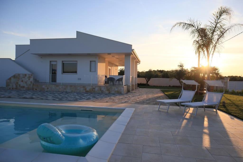 Malia Holiday Villa Конверсано Екстер'єр фото